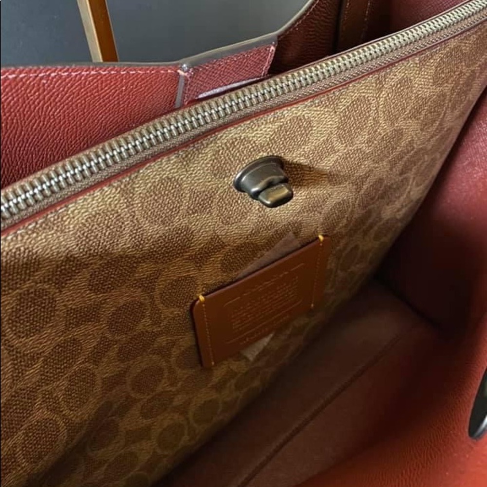 🇨🇦 SOLD!! 🔆BRAND NEW🔆 Coach Willow Tote - Picture 8 of 14